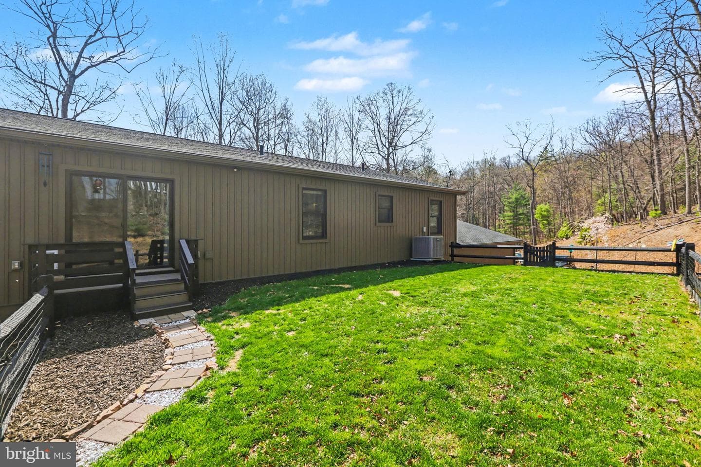 60 Stoner Drive photo 40