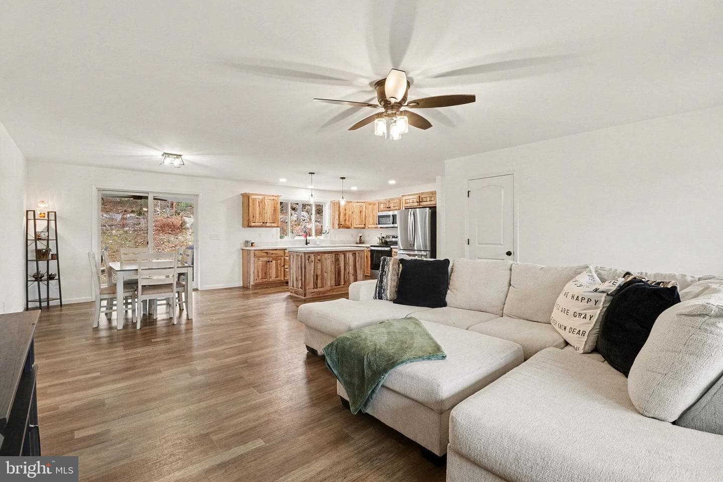 1296 Bower Road photo 10