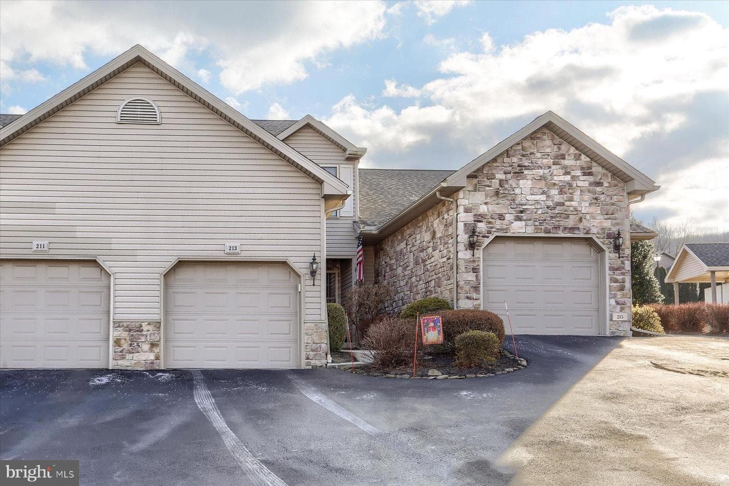 213 Whitetail Terrace photo 3