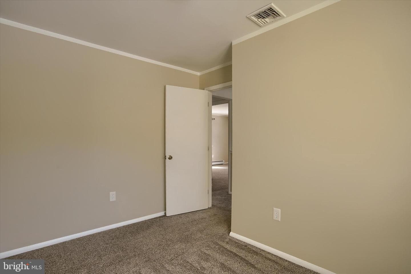 17 Pinetree Drive photo 30