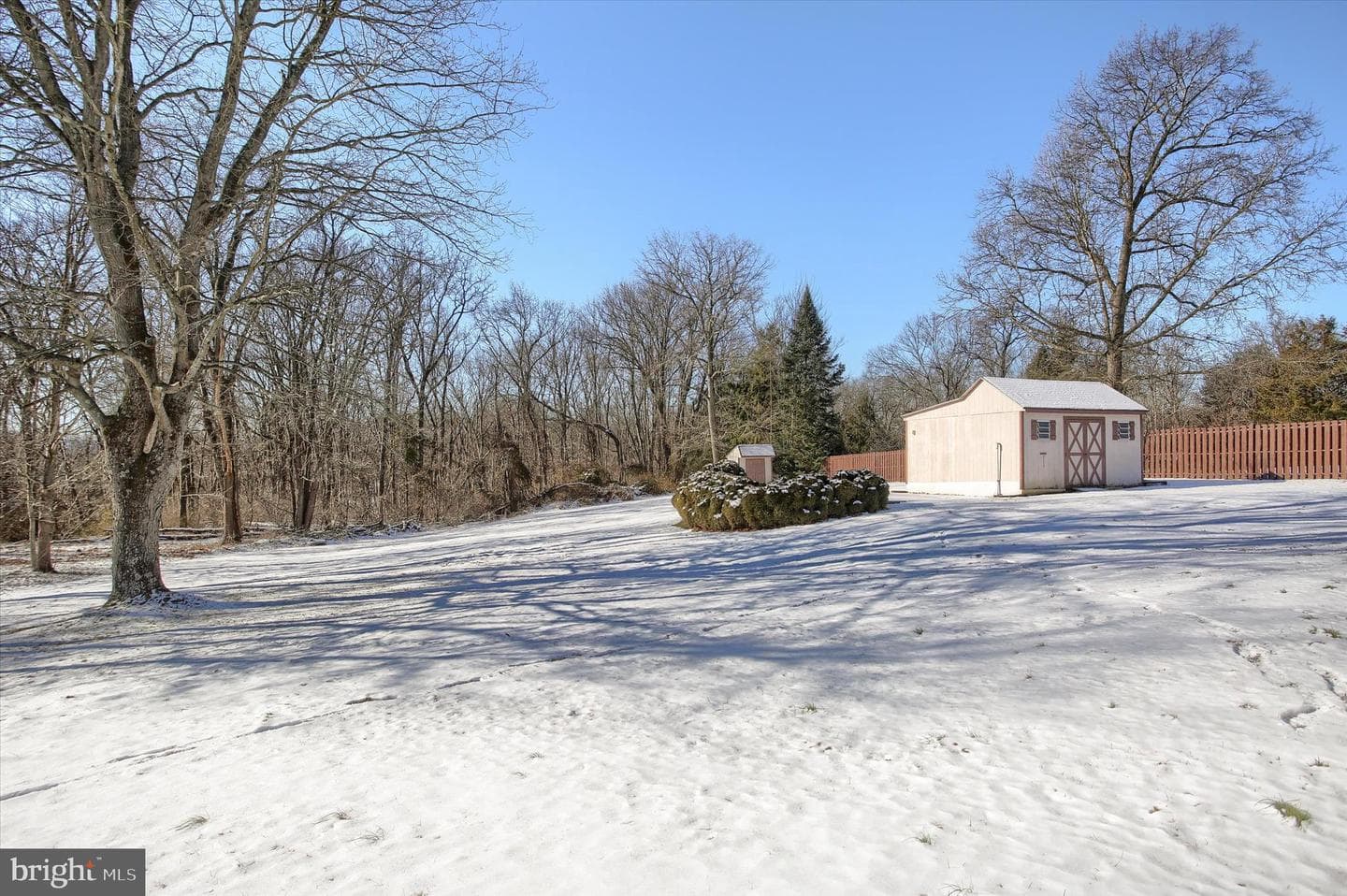17 Pinetree Drive photo 40