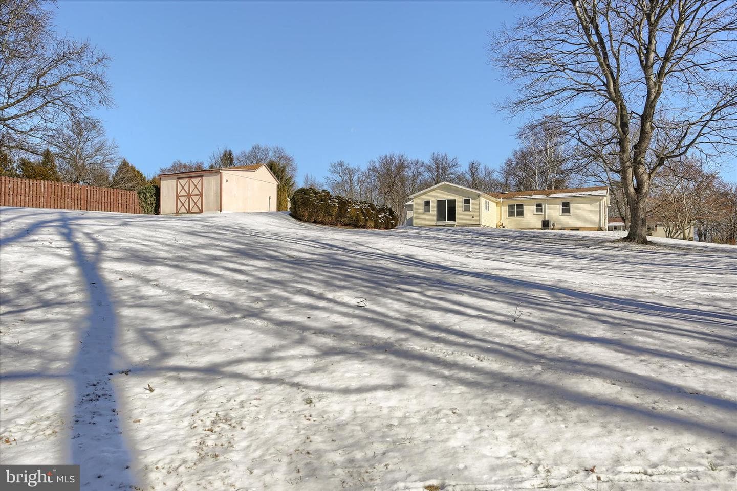 17 Pinetree Drive photo 42