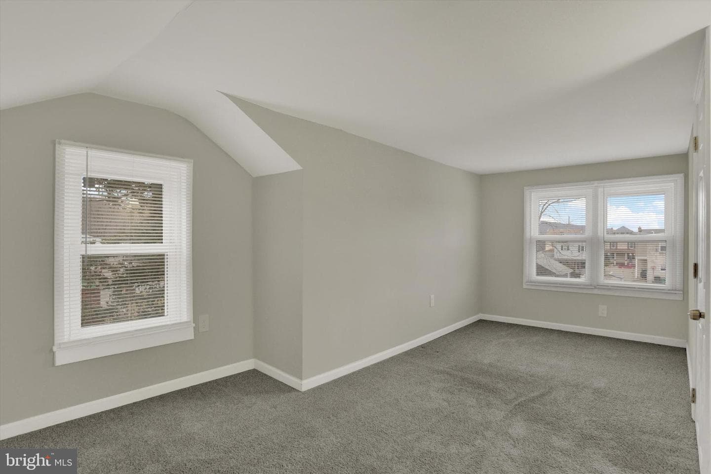 605 Linden Avenue photo 15