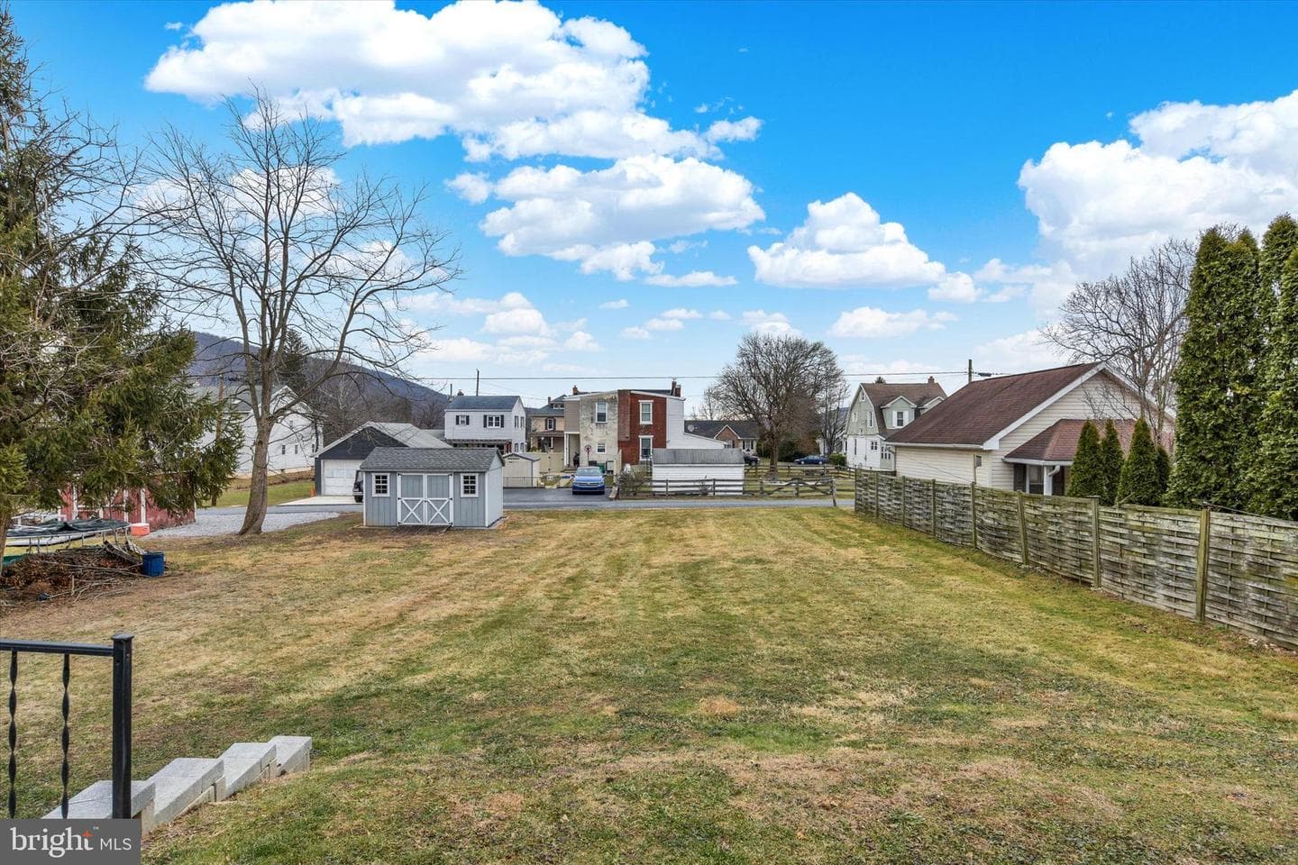 605 Linden Avenue photo 25