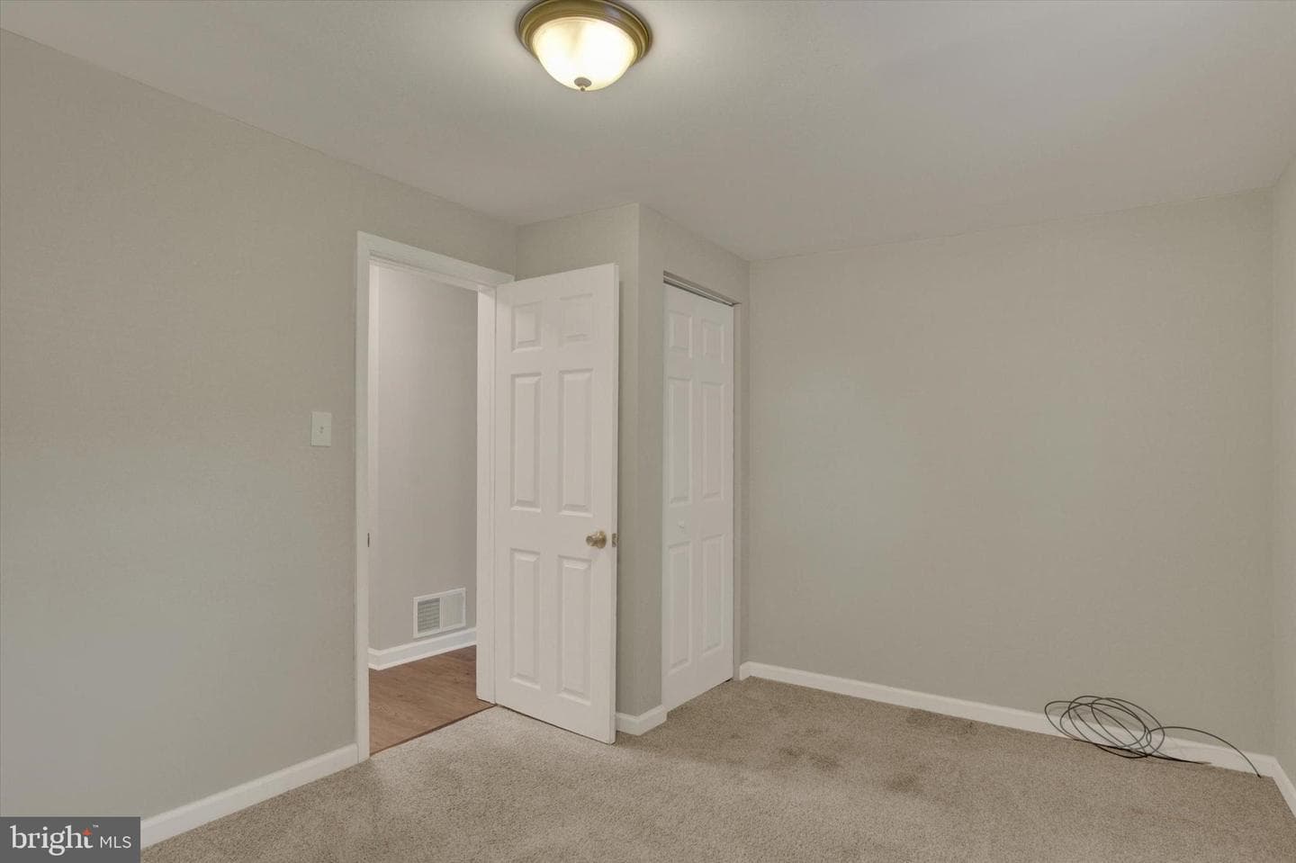 605 Linden Avenue photo 8