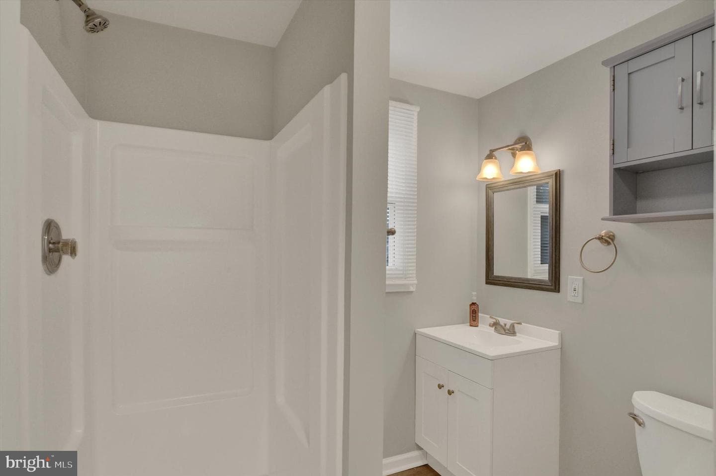 605 Linden Avenue photo 9
