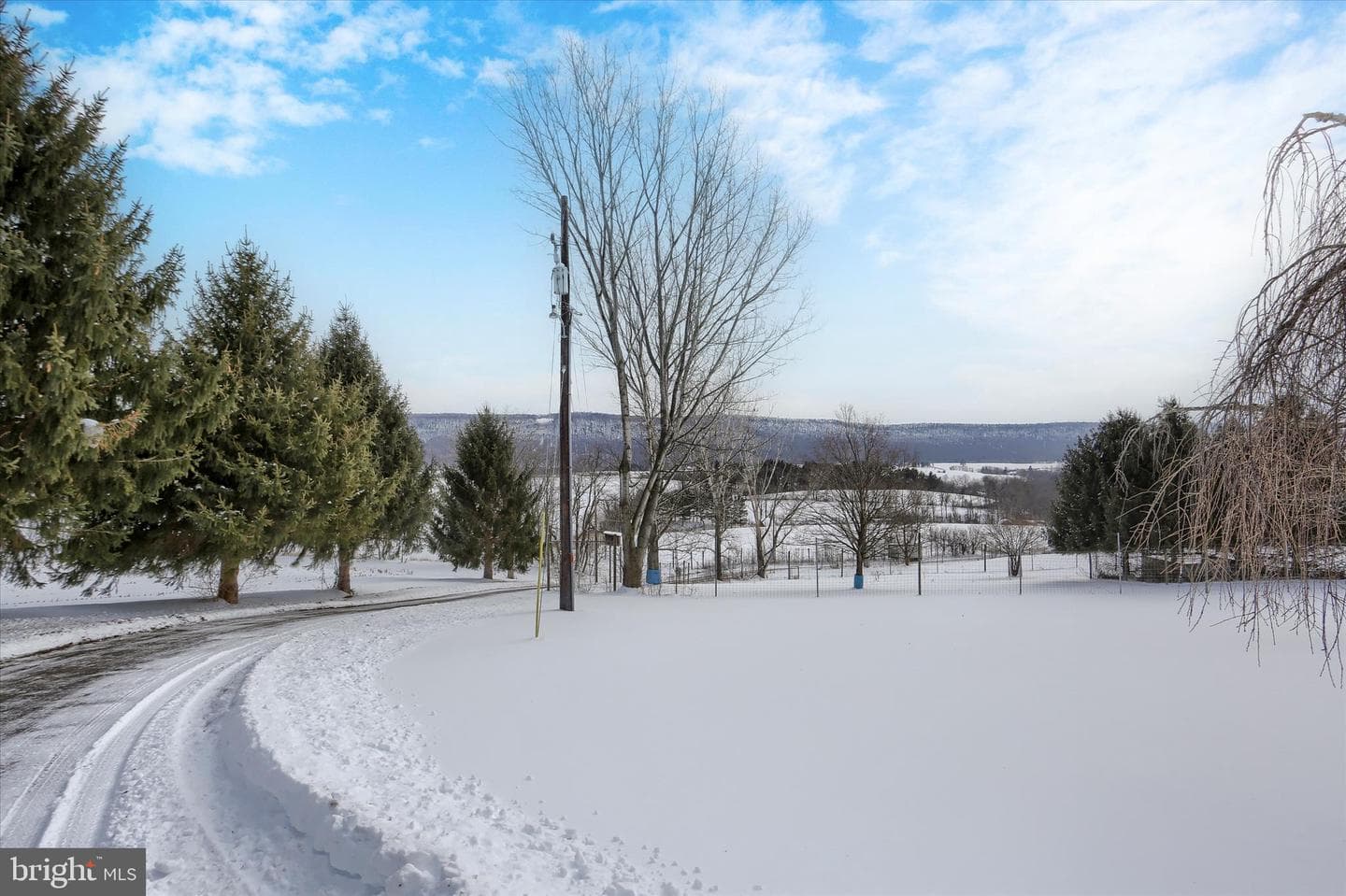 399 Windy Hill Road photo 3