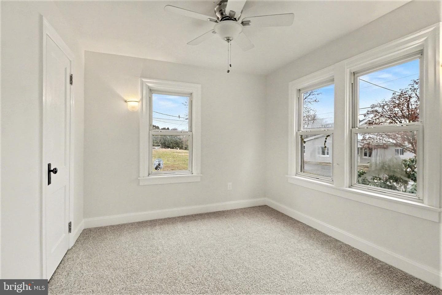 825 N Lincoln Street photo 17