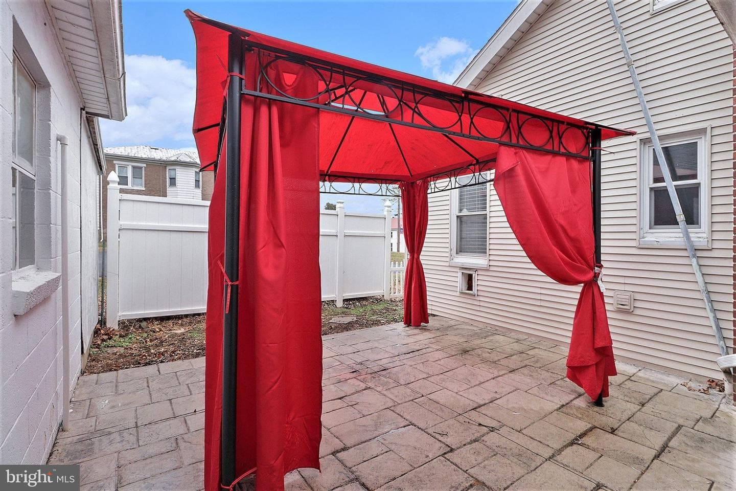 825 N Lincoln Street photo 23