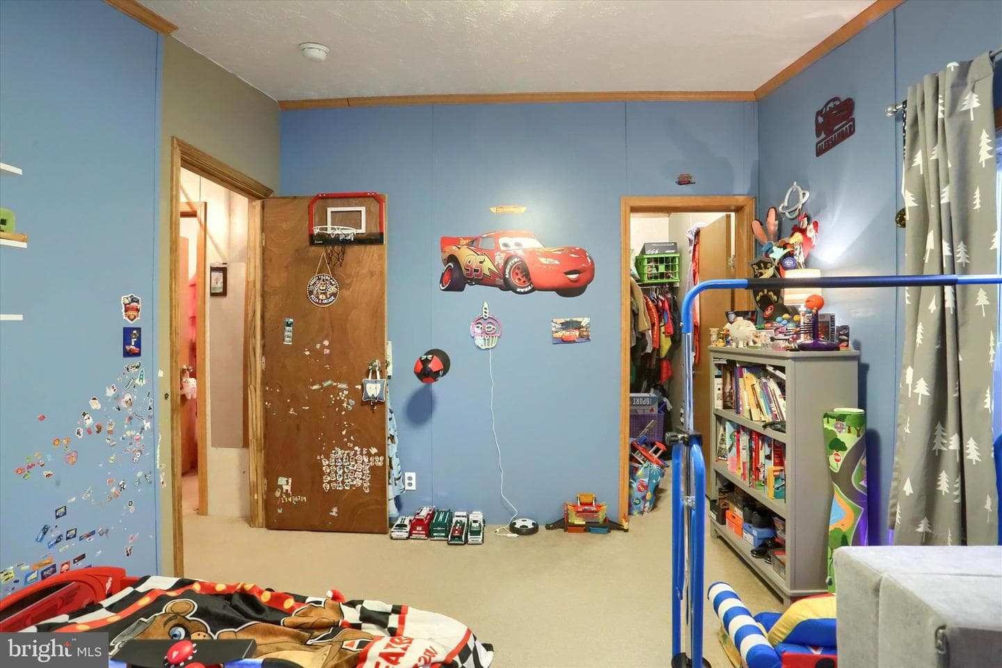 150 Mallory Boulevard photo 13