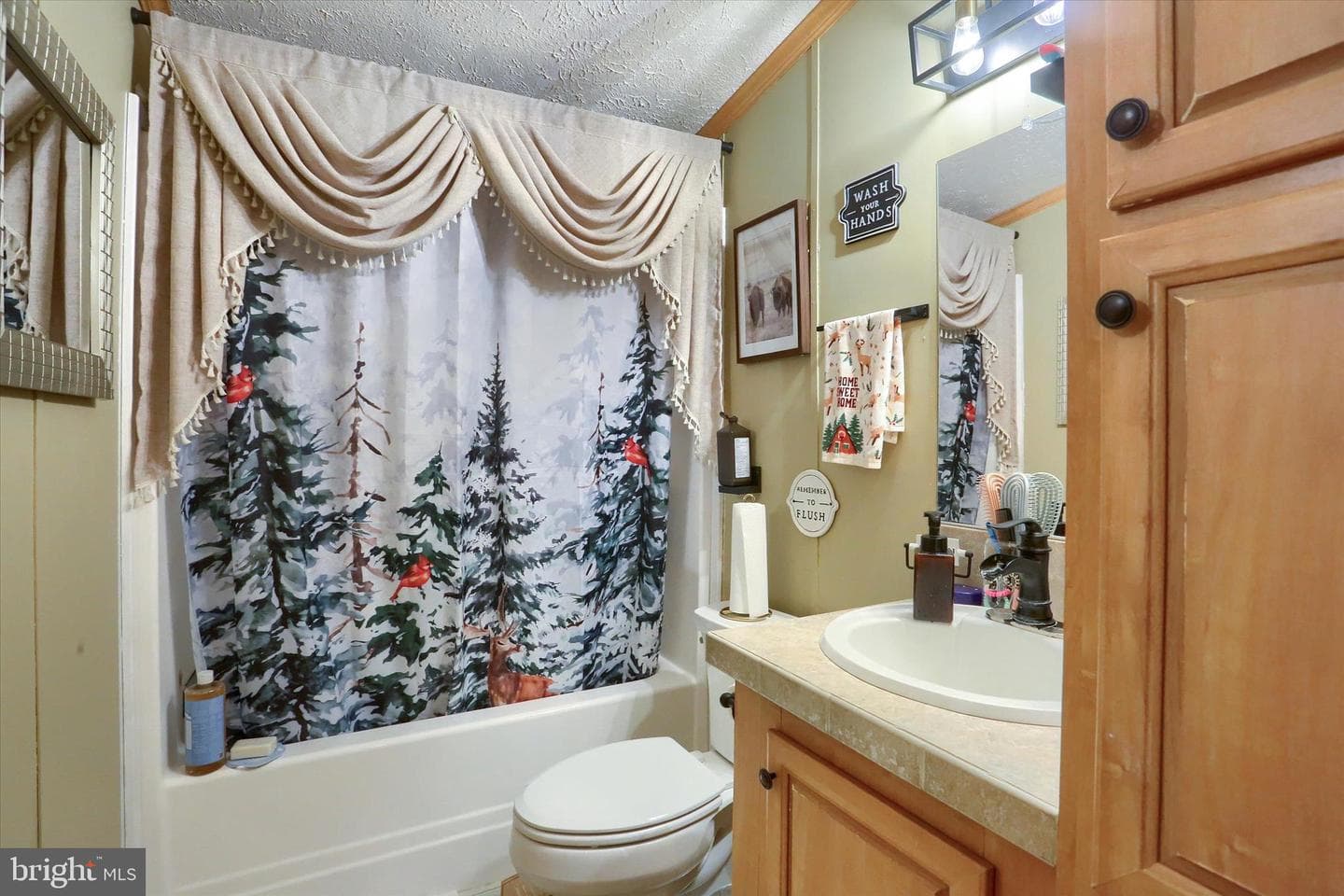 150 Mallory Boulevard photo 14