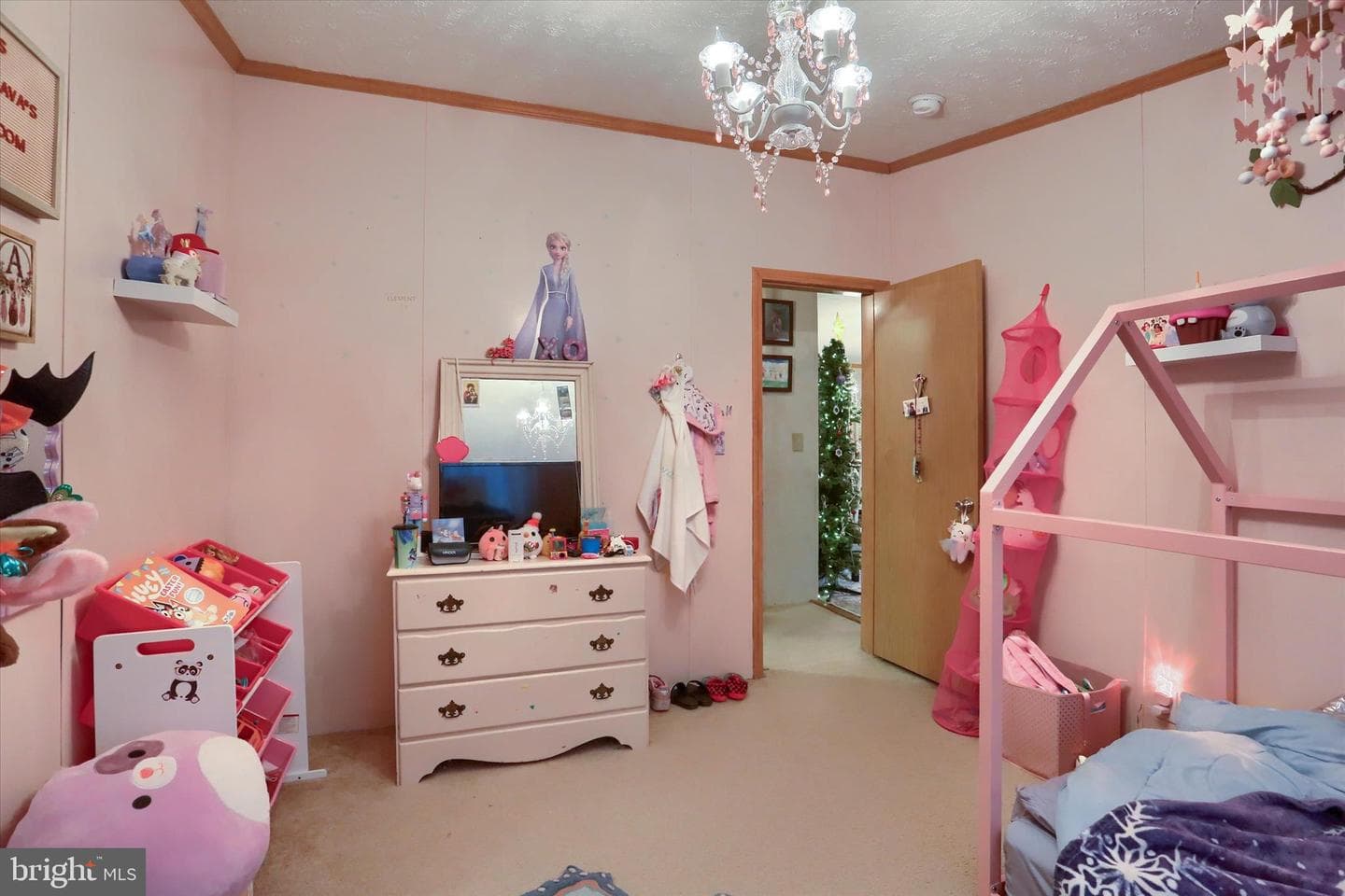 150 Mallory Boulevard photo 16