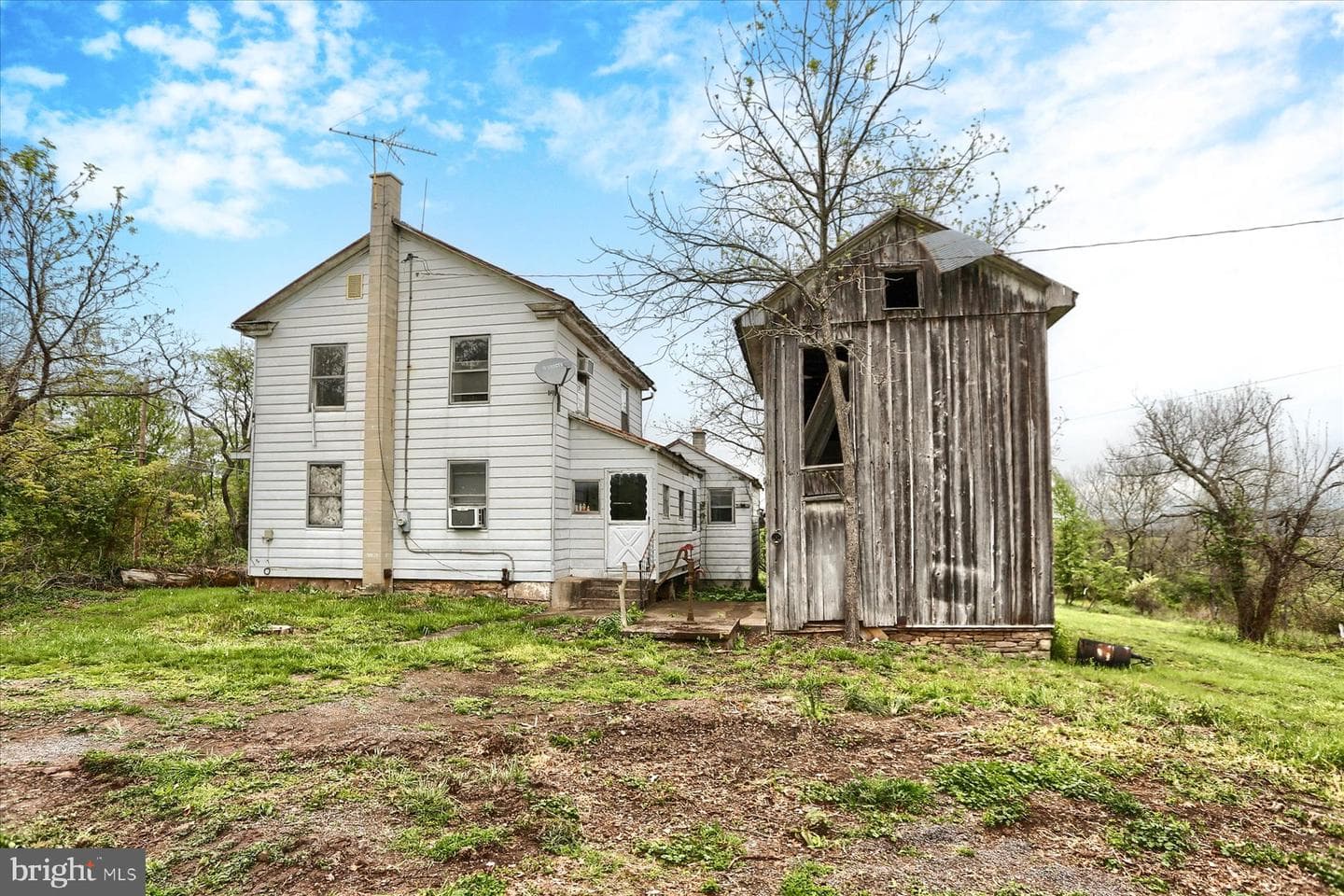 4401 Middle Ridge Road photo 8