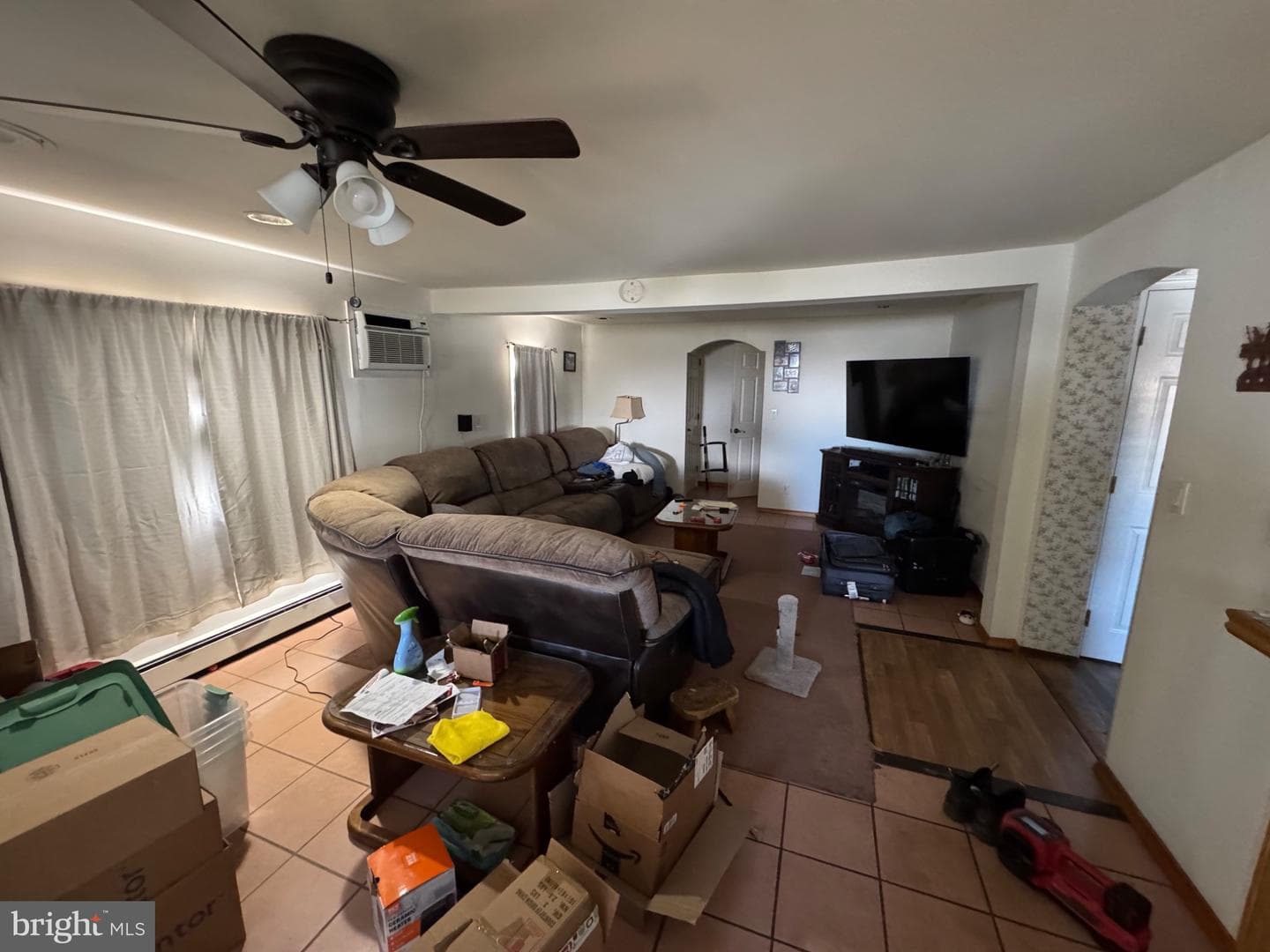 320 Cameron Street photo 4