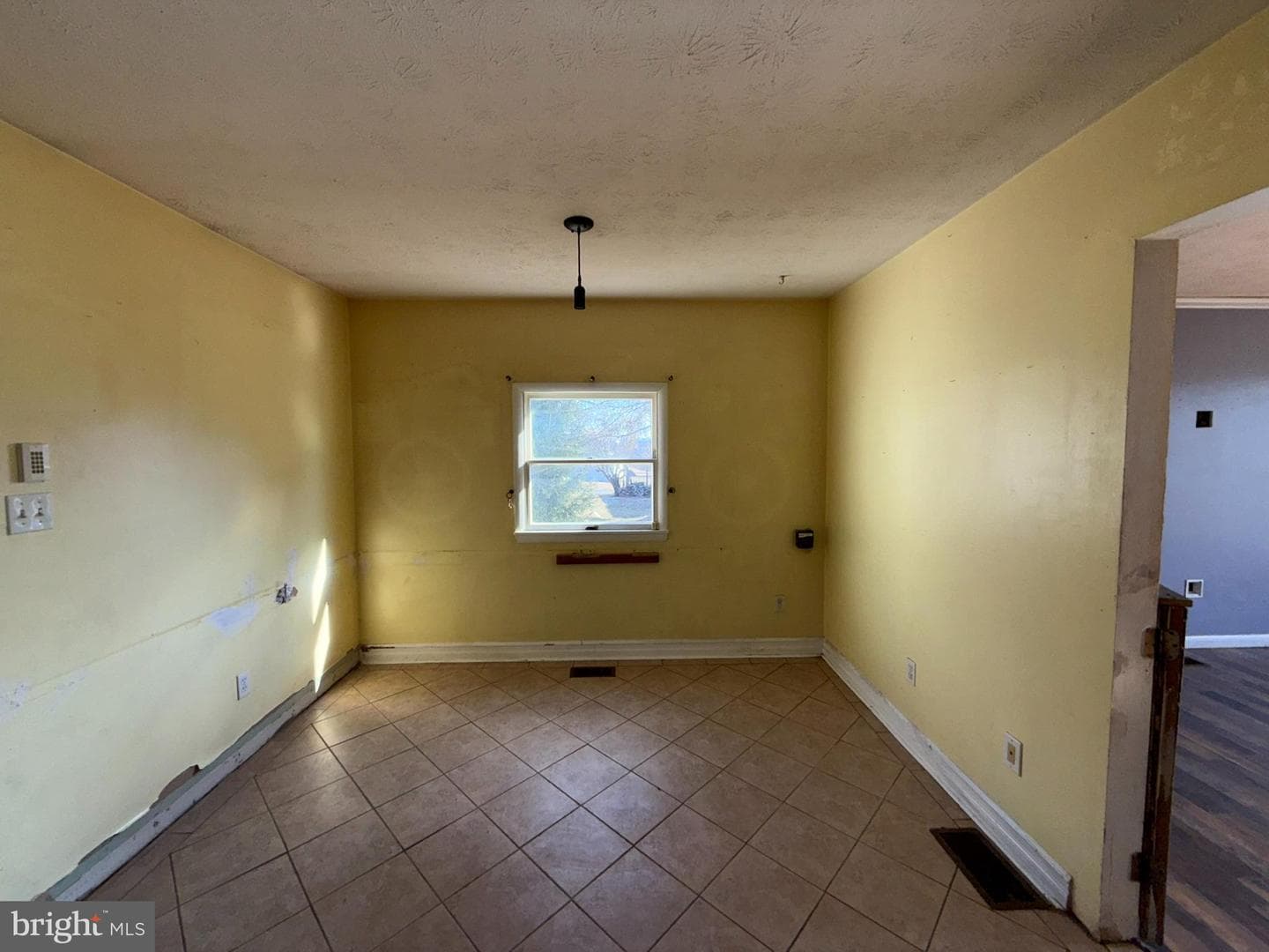 15 Sharon Drive photo 5