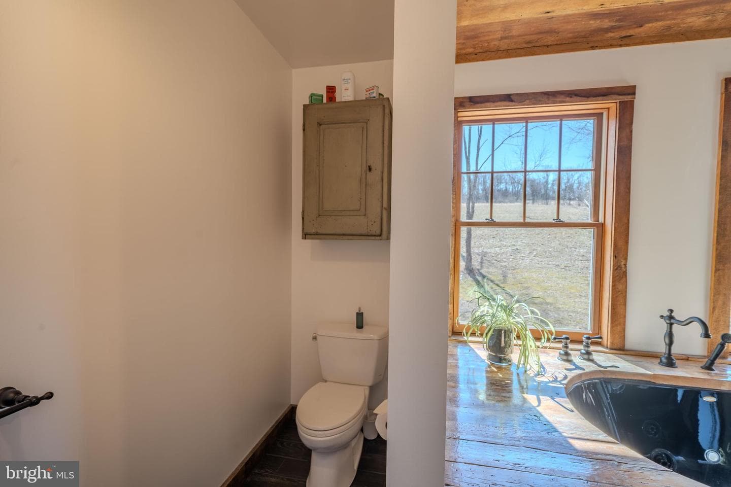 651 Robinson Road photo 31