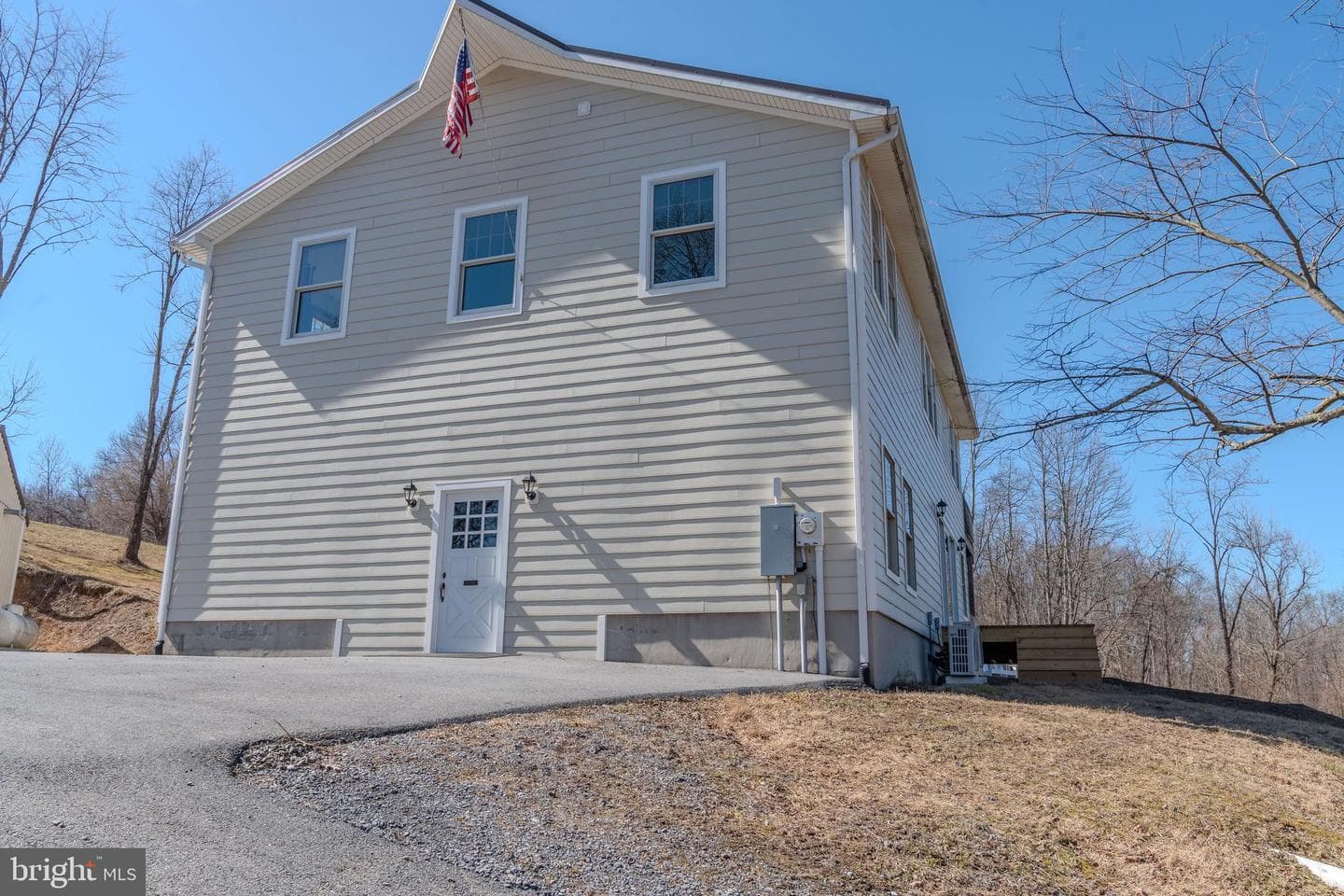 651 Robinson Road photo 58