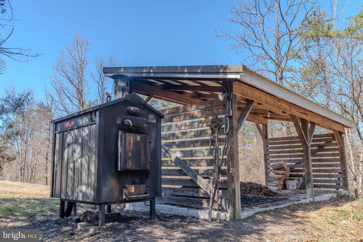 651 Robinson Road photo 66