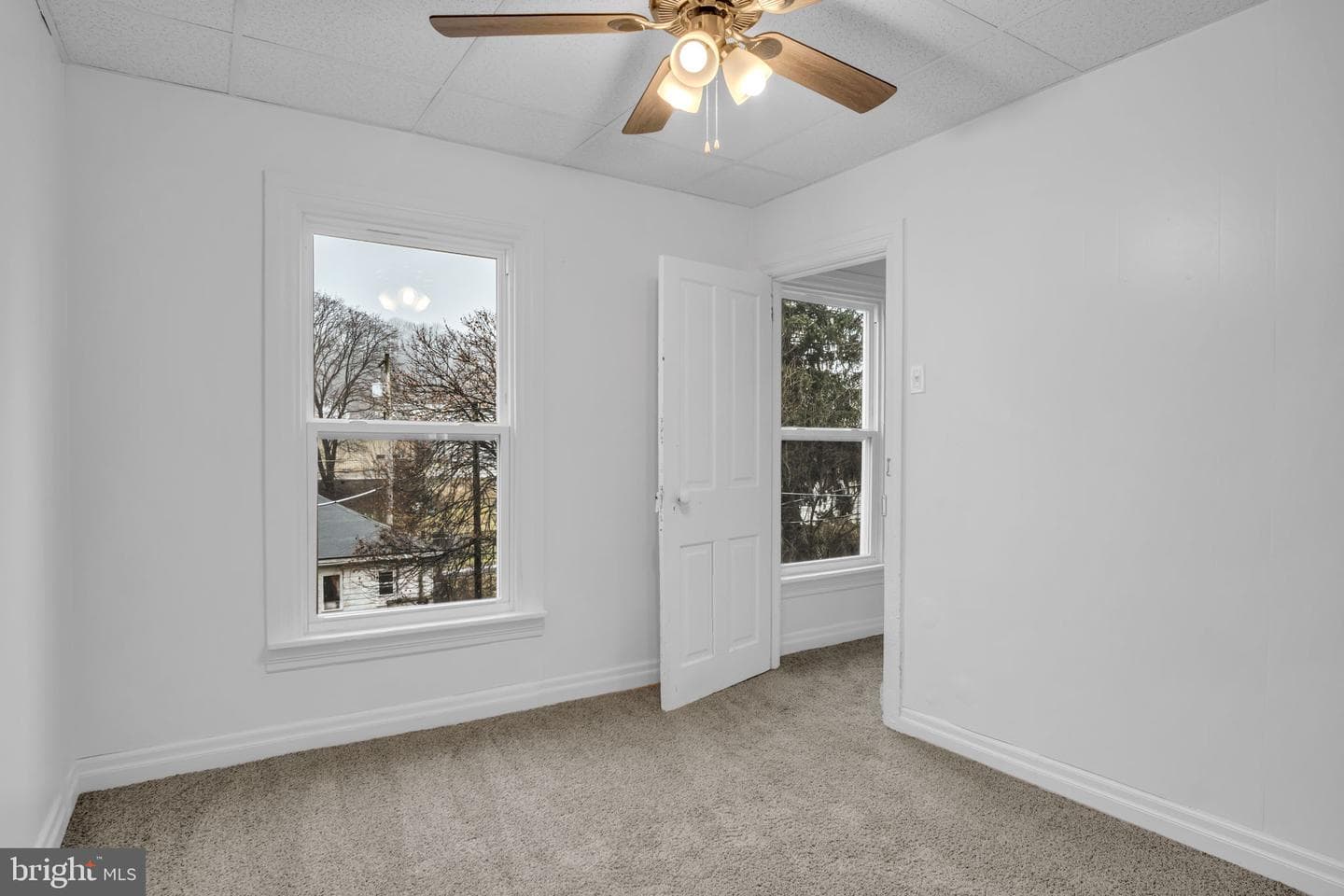 118 S 2nd Street photo 16
