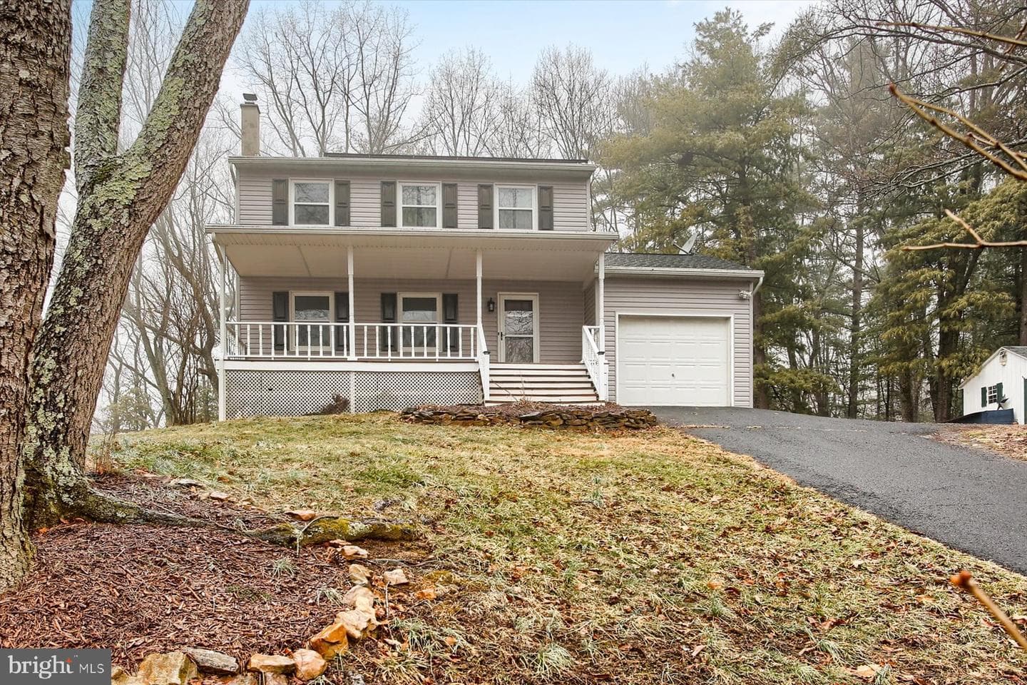230 Woodridge Circle photo 2