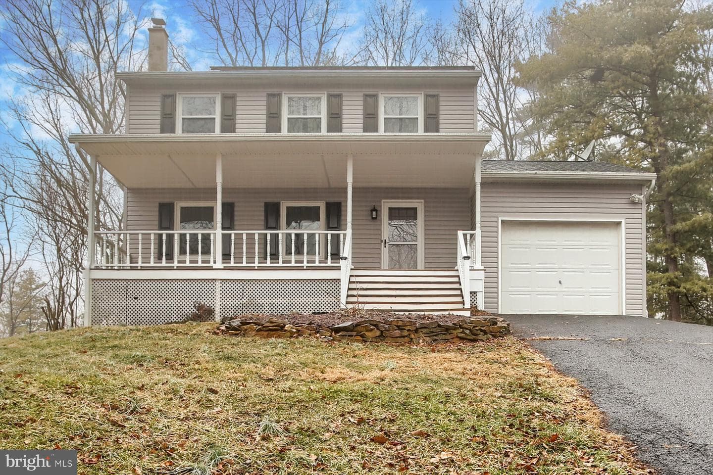 230 Woodridge Circle photo 3