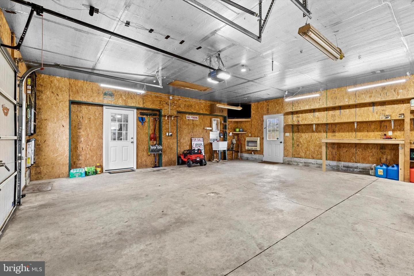 635 Newport Road photo 33