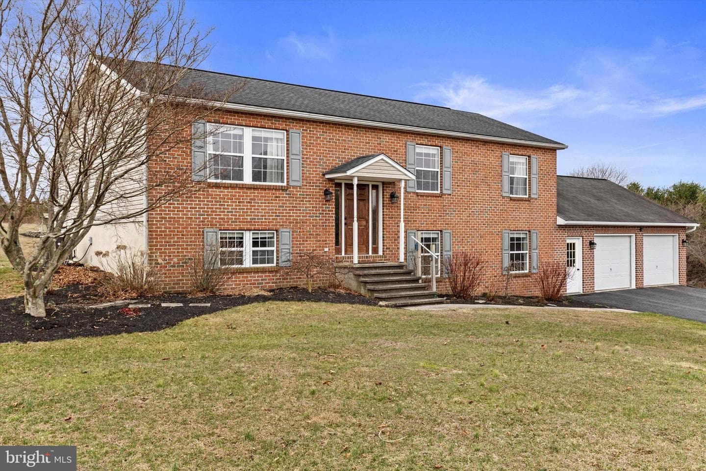 635 Newport Road photo 4
