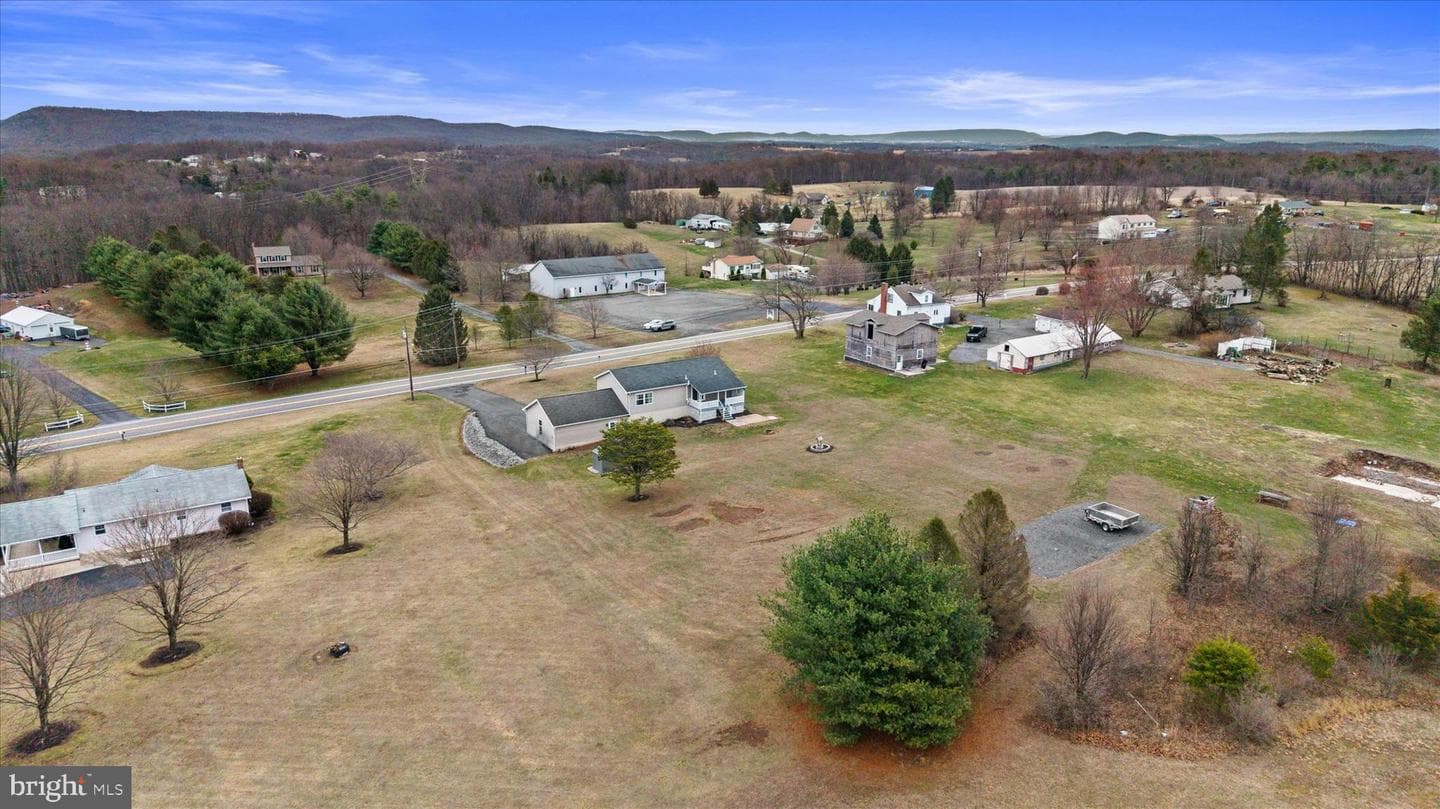 635 Newport Road photo 47