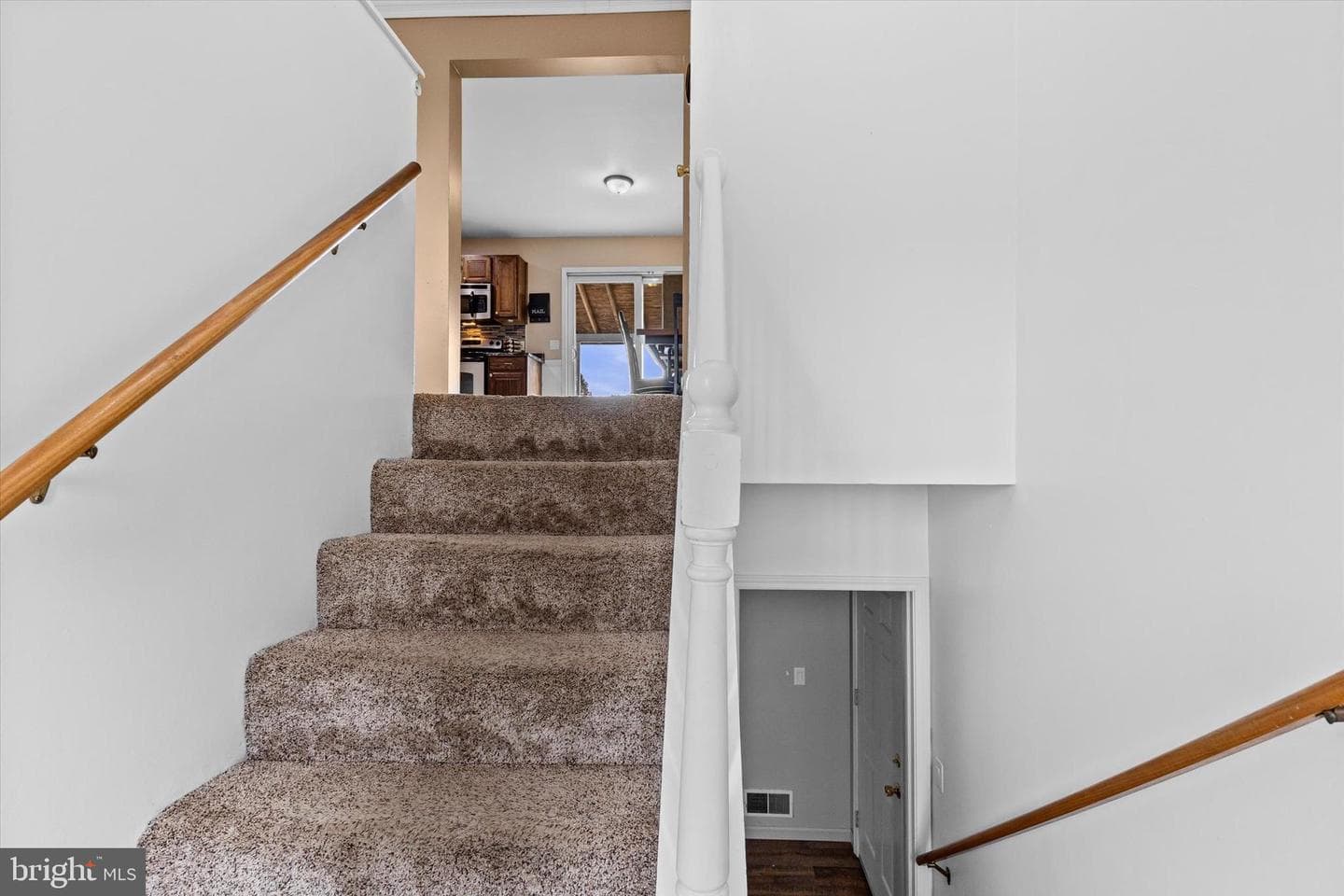 635 Newport Road photo 6