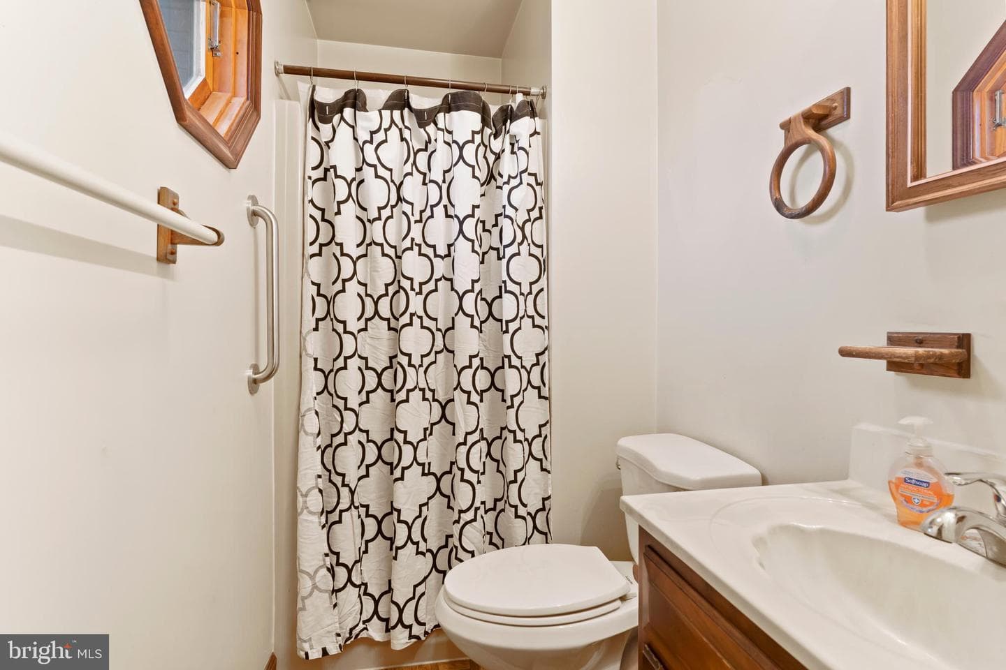 48 Red Hill Road photo 22