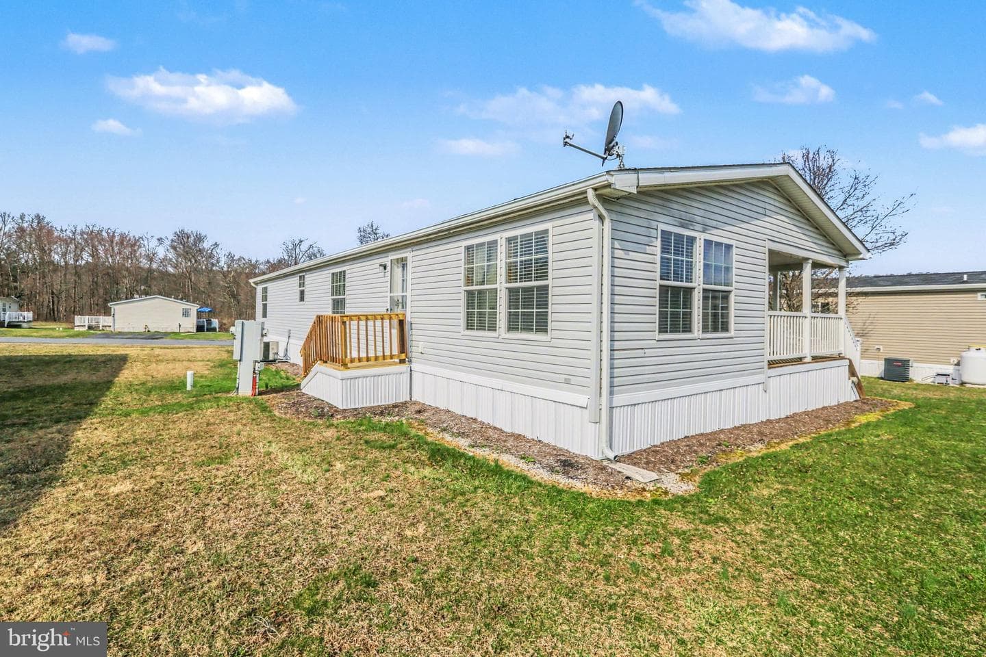71 Meadowview Drive photo 32