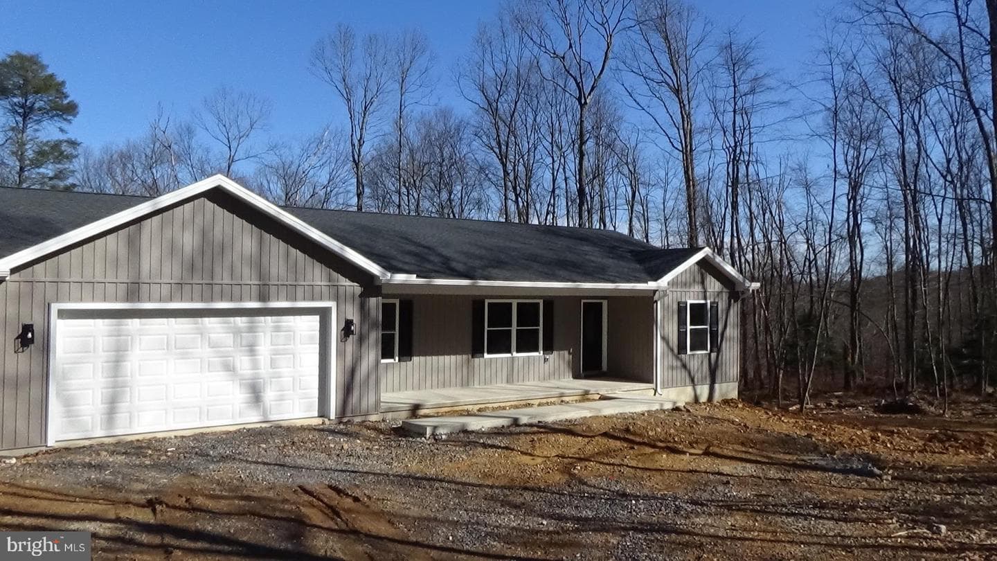 52 Hickory Ridge photo 1