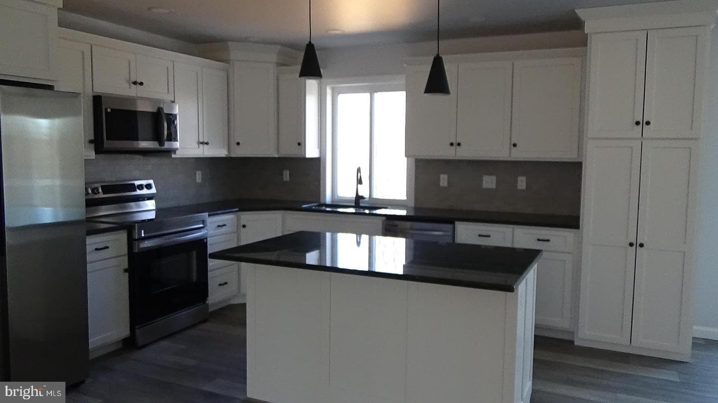 52 Hickory Ridge photo 2