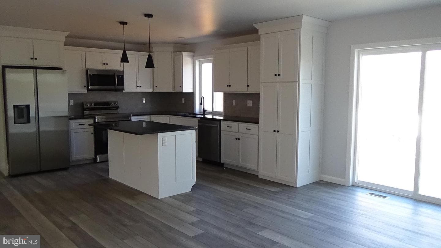 52 Hickory Ridge photo 4
