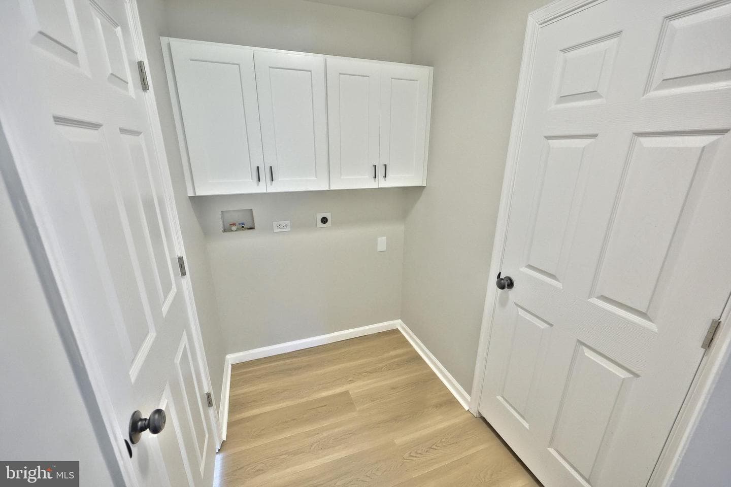 433 Valley Street photo 25