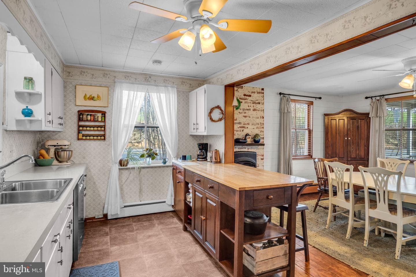 6196 Waggoners Gap Road photo 10