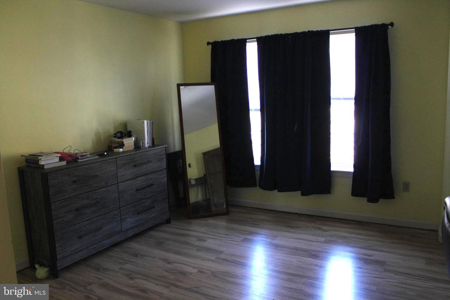 30 Petersburg Lane photo 11