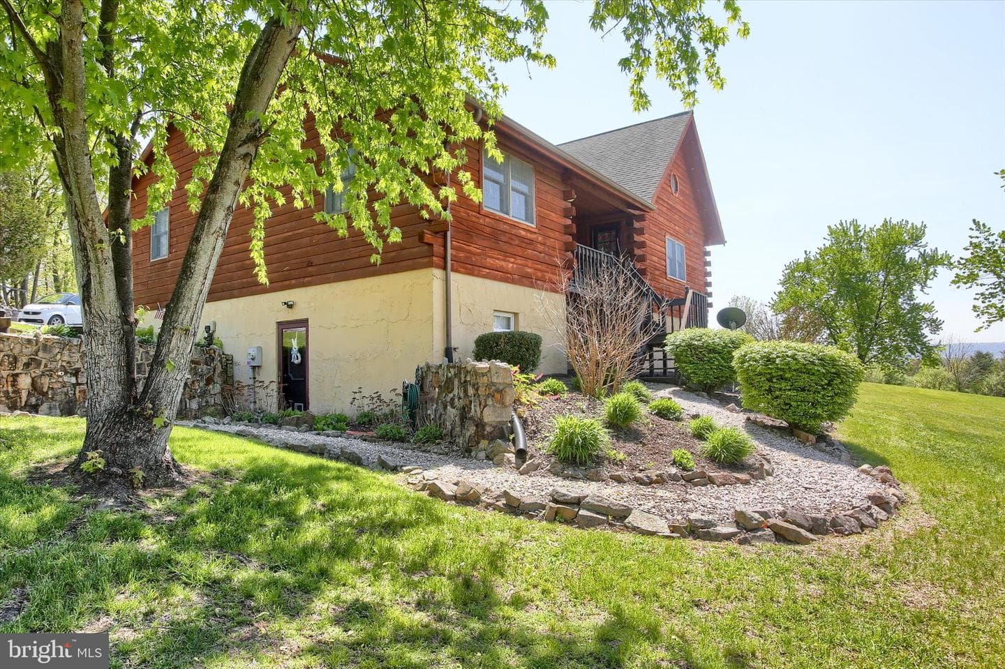 15 Sulphur Springs Road photo 3