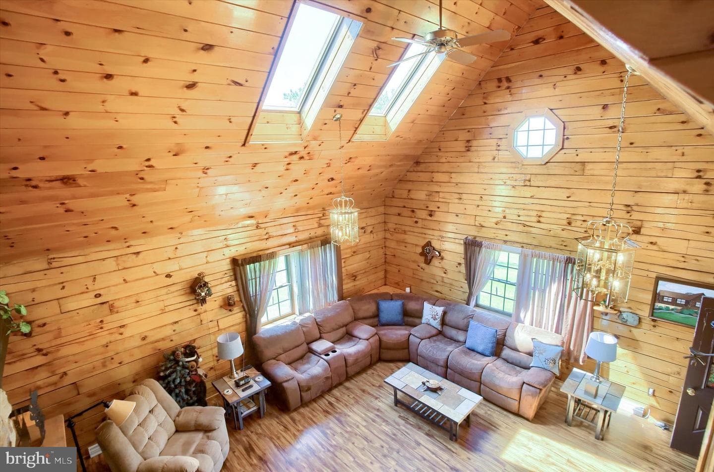 15 Sulphur Springs Road photo 8