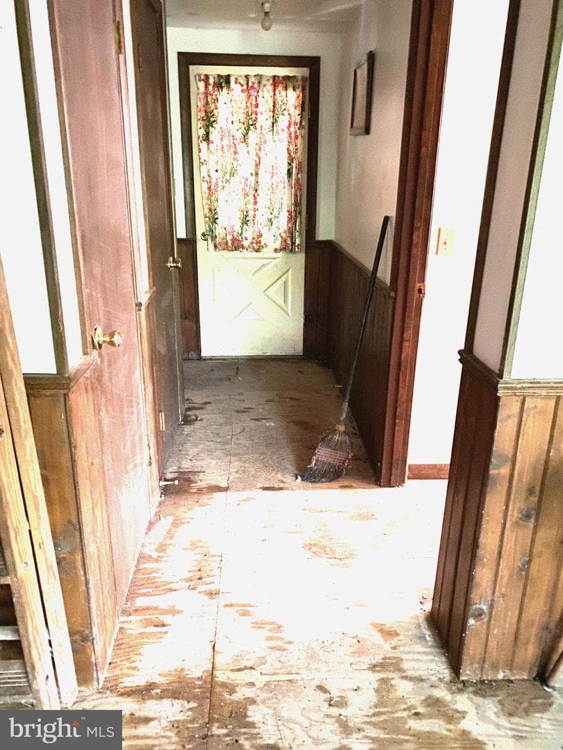 228 Pinebrook Drive photo 11