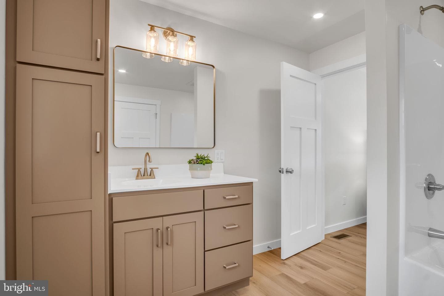 22 Academy Road photo 18