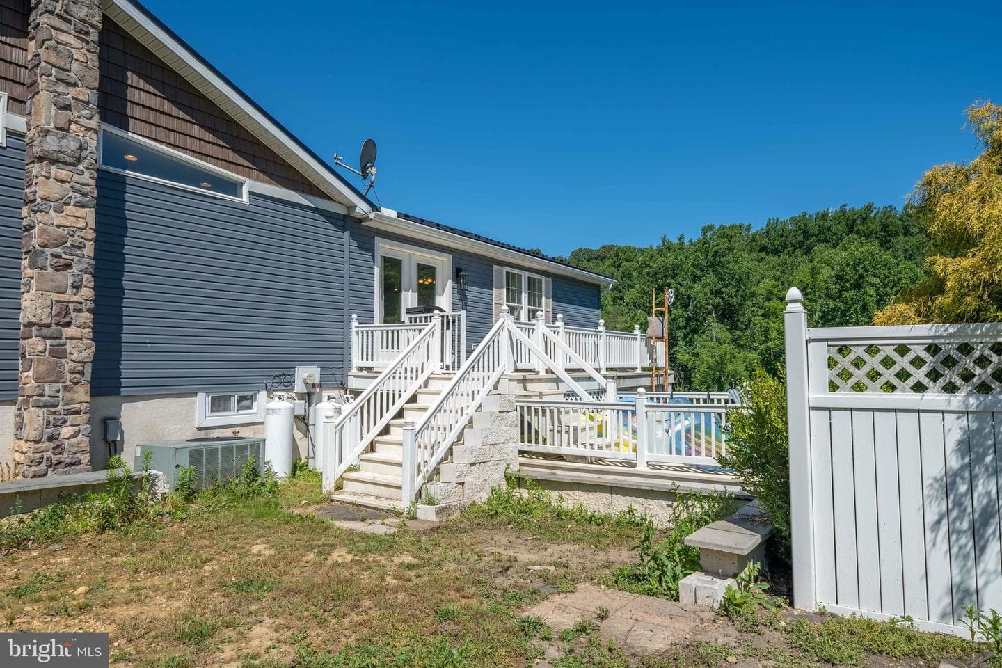 278 Greenbriar Road photo 41