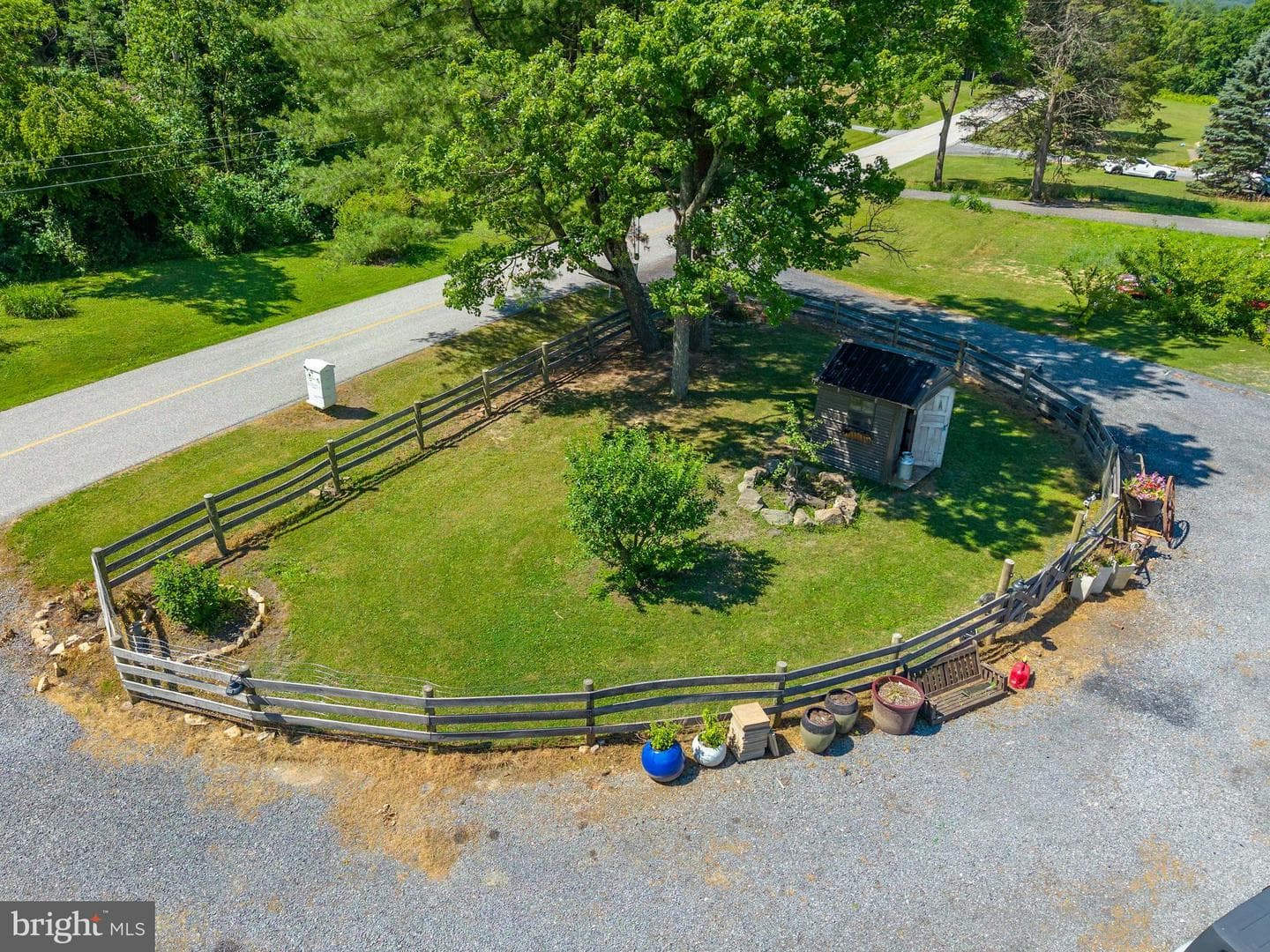 278 Greenbriar Road photo 52