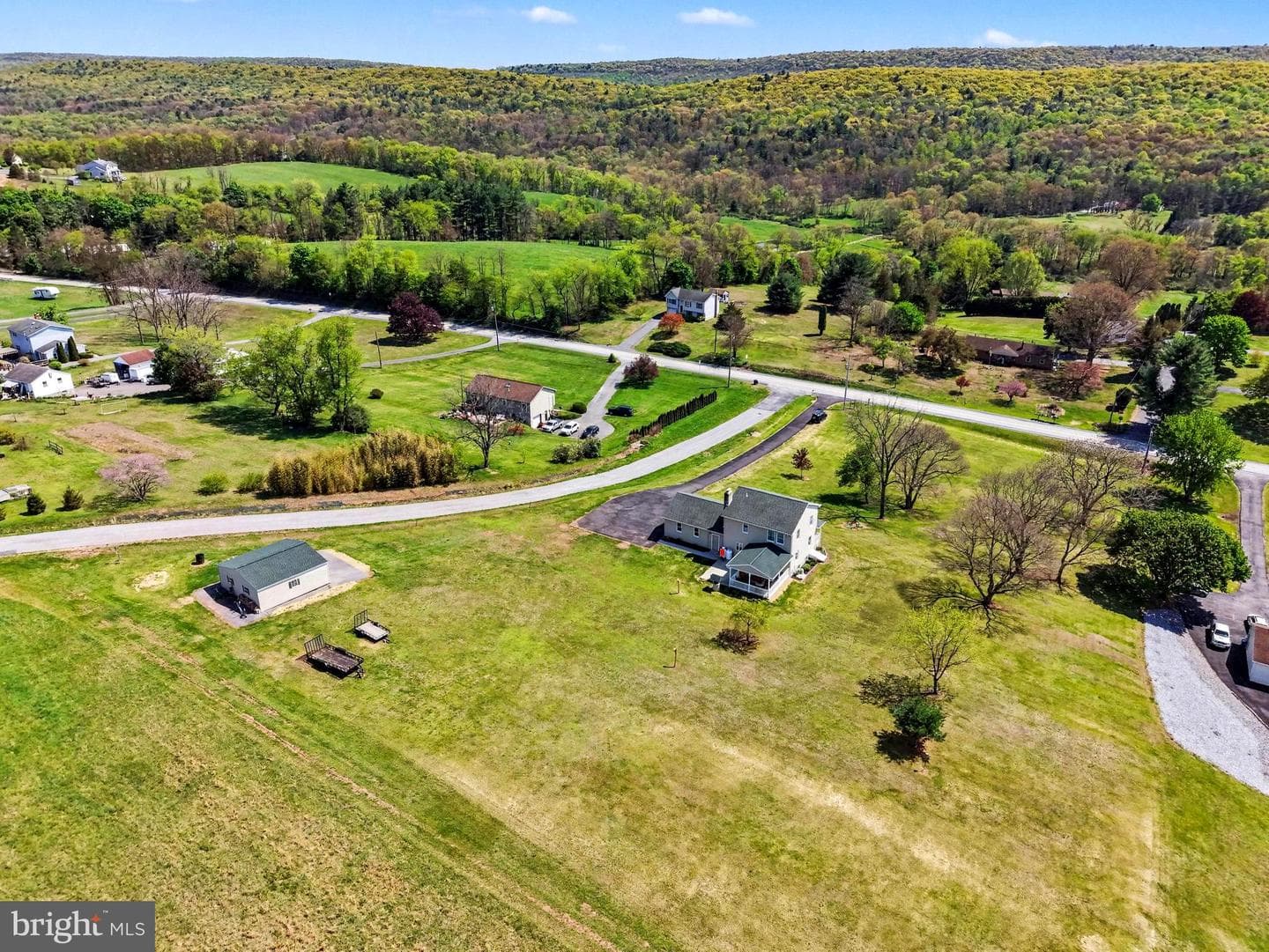 2755 Valley Road photo 30