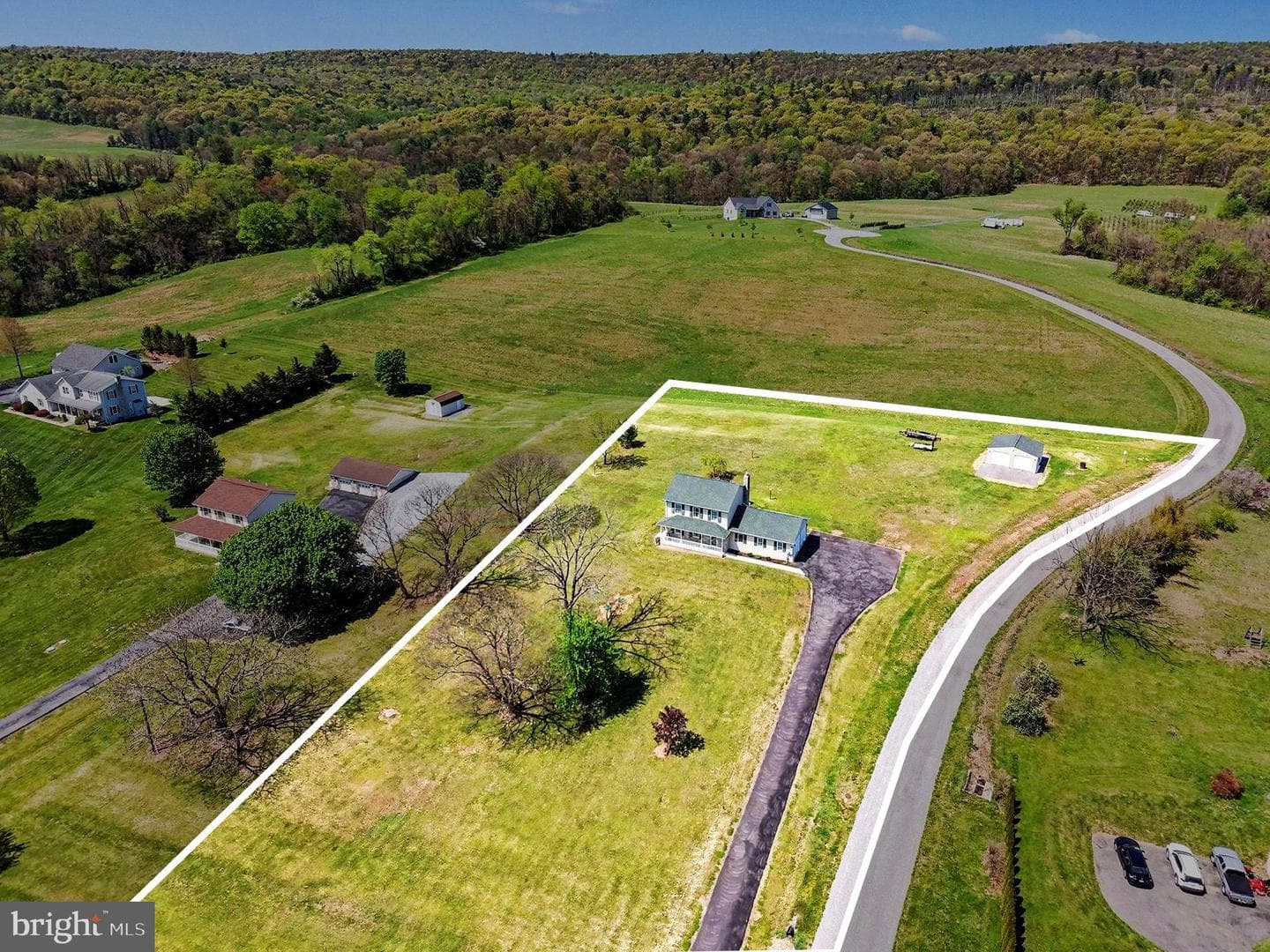 2755 Valley Road photo 31