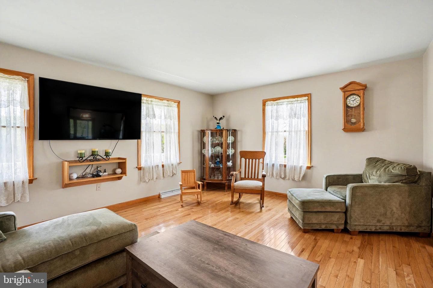 2755 Valley Road photo 9