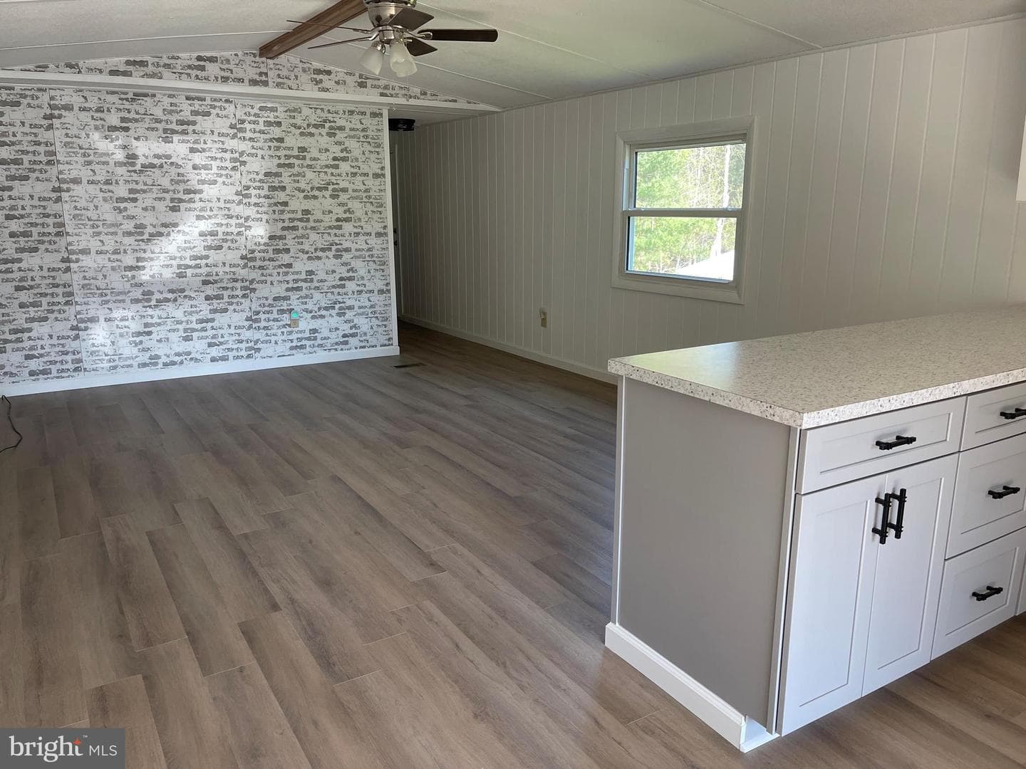 4217 Sugar Run Road photo 5