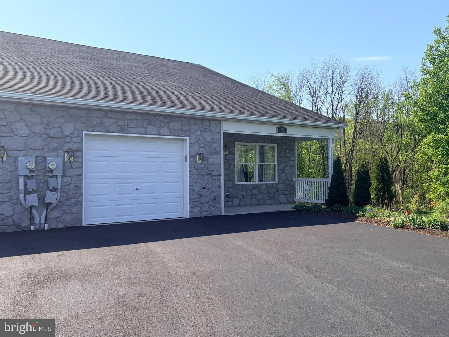 227 Patio Court photo 2