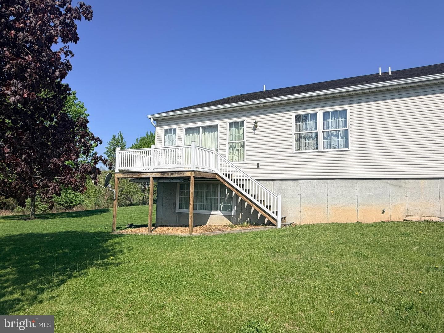 227 Patio Court photo 4