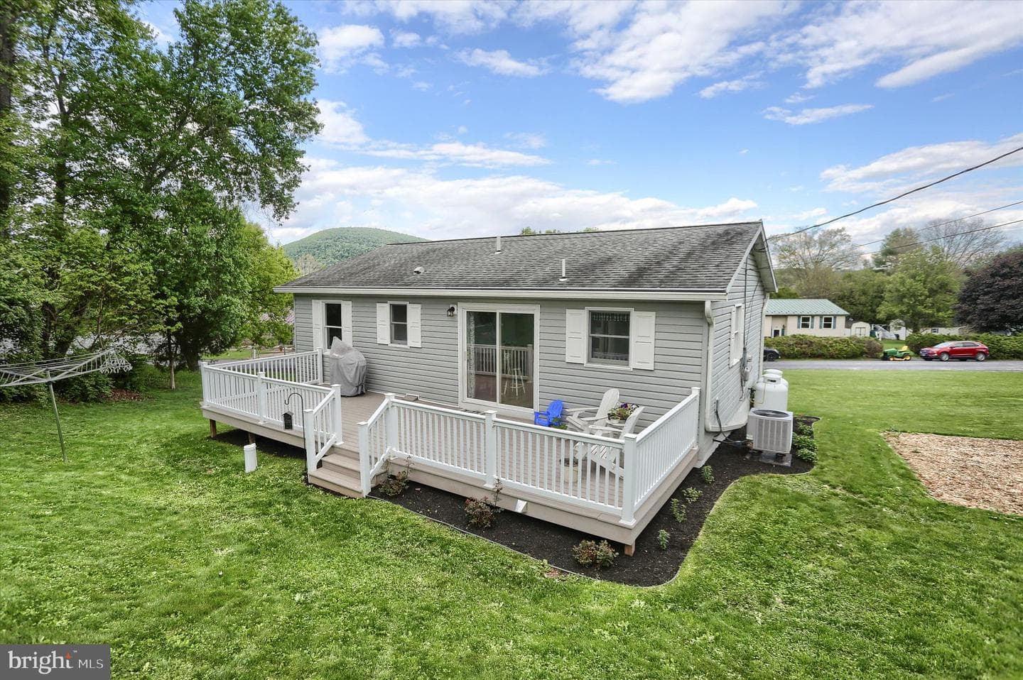 755 Green Hill Drive photo 2
